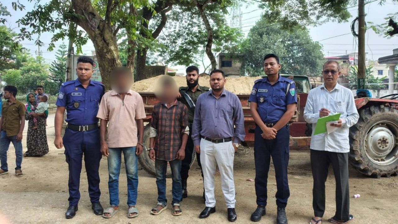 অবৈধভাবে বালু তোলায় ৫০ হাজার টাকা জরিমানা