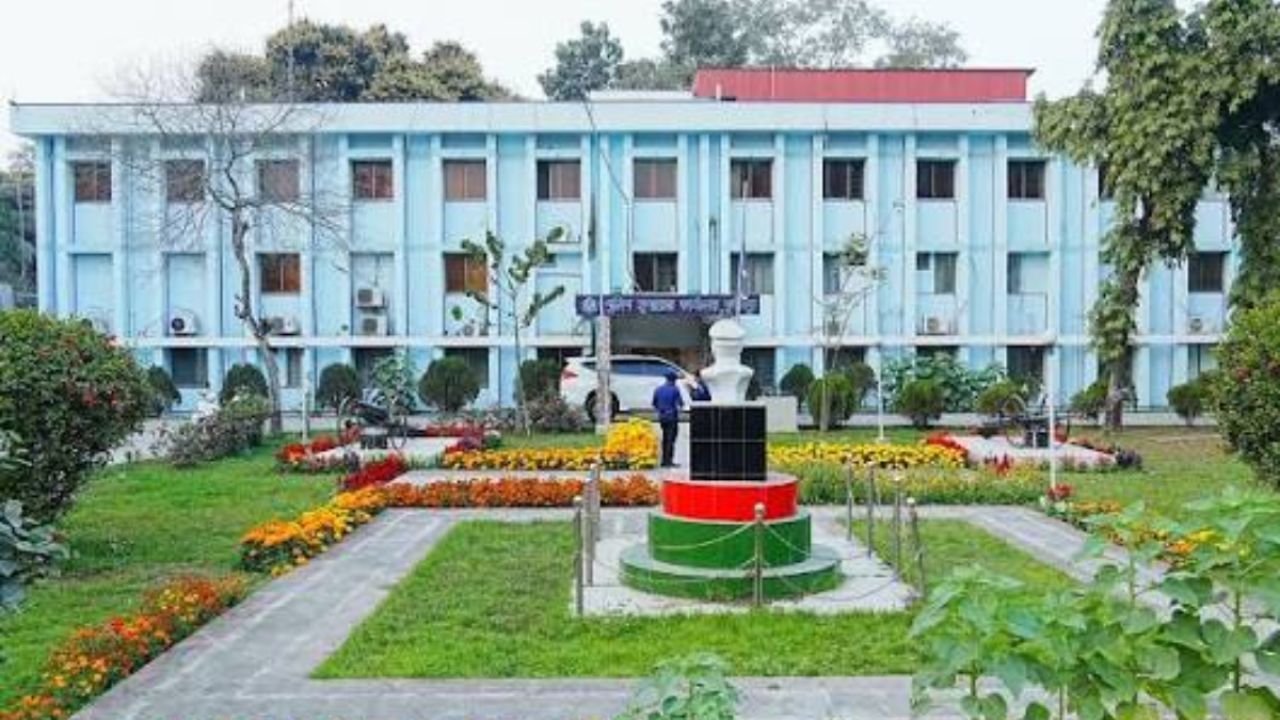 কুমিল্লায় কিশোর গ্যাংবিরোধী অভিযানে আটক ২৫২