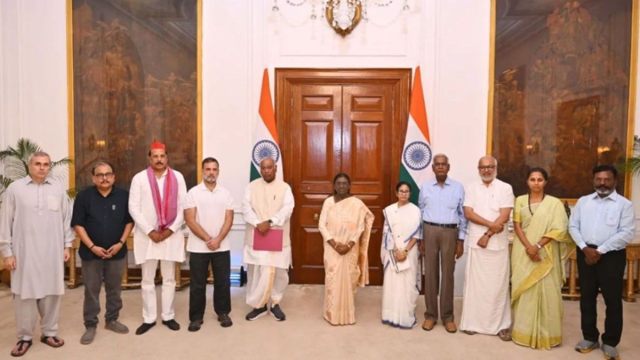 জ্ঞানেশ কুমারের ইস্তফার দাবিতে রাষ্ট্রপতির দ্বারস্থ ইন্ডিজোট 