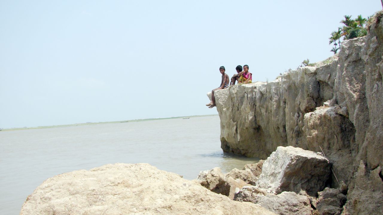 নদীভাঙনে দেশের সবচেয়ে ঝুঁকিতে গাইবান্ধা
