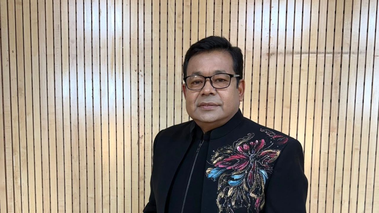 আসছে মনির খানের ‘মা’