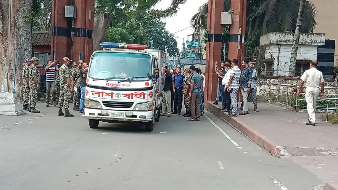 বেনাপোল দিয়ে দেশে ফিরলো ছাত্রলীগ নেতার মরদেহ 