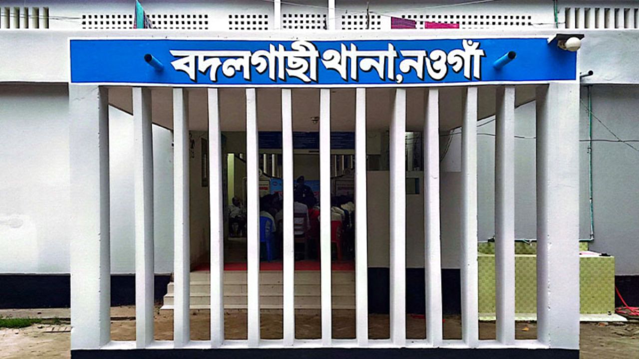 বিয়েতে পরিবারের অসম্মতি: ঘরের সিলিংয়ে মিলল কিশোরের মরদেহ