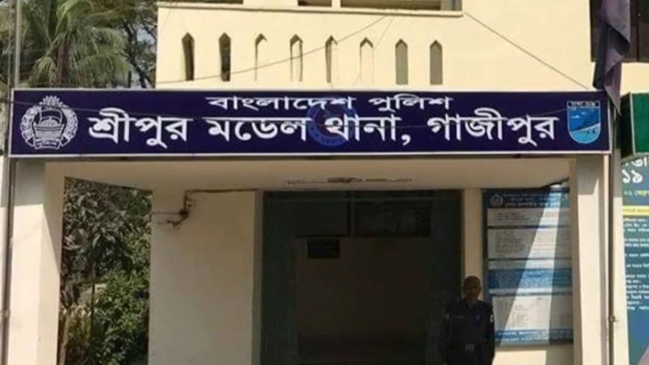অন্তঃসত্ত্বা স্ত্রীকে কুপিয়ে হত্যা, ৯৯৯-এ ফোন ঘাতক স্বামীর 