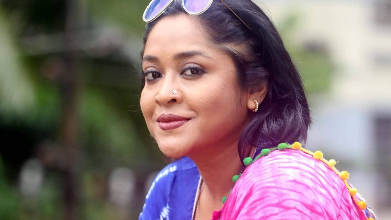 ‘ফুল পাখির গল্প’-এ ড. নাজনীন চুমকি