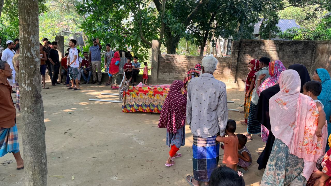 প্রাতর্ভ্রমণে বেরিয়ে অজ্ঞাত গাড়ির চাপায় স্বামী-স্ত্রীর মৃত্যু