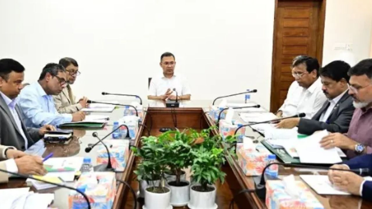ডেঙ্গু প্রতিরোধে জুমার খুতবা ও মাইকিংয়ের নির্দেশ প্রধানমন্ত্রীর