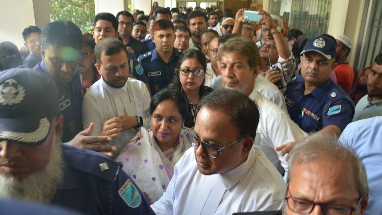 হত্যা মামলার হাজিরা শেষে যা বললেন সাবেক মেয়র আইভী