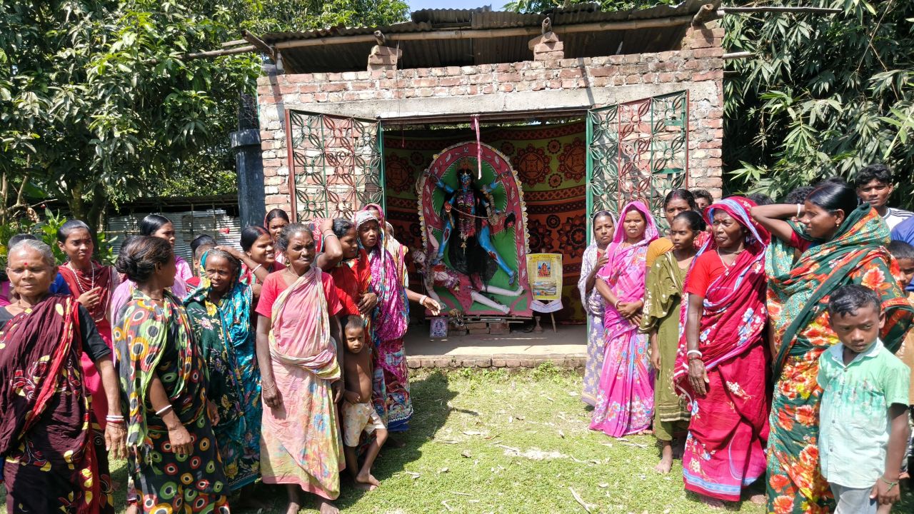 সাপাহারে মন্দিরের ৩৮ শতক জমি নিয়ে বিরোধ