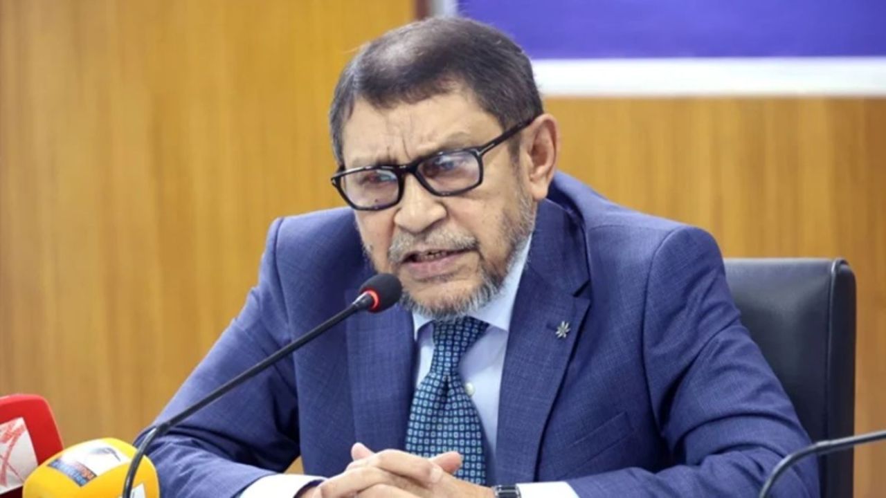 সাধারণ মানুষের চিকিৎসায় আসছে হেলথ ইনস্যুরেন্স