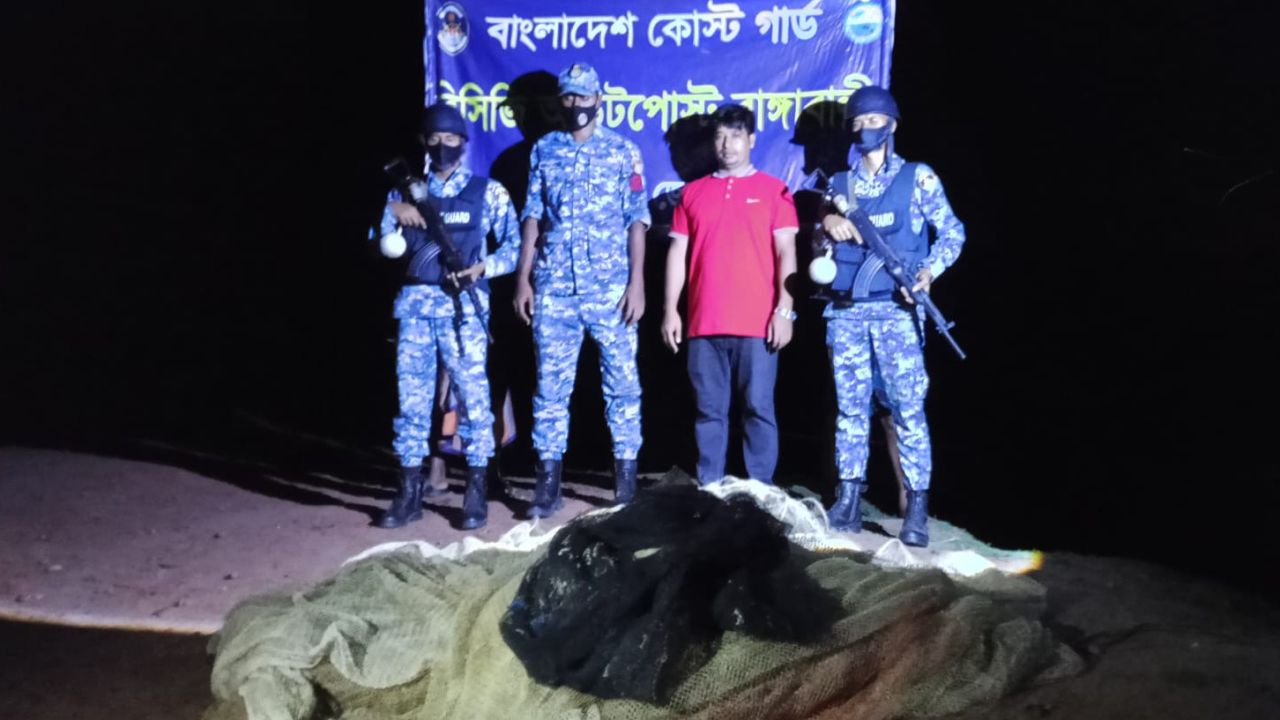 রাঙ্গাবালীতে নিষেধাজ্ঞা অমান্য করে মাছ শিকার, চার জেলে কারাদণ্ডপ্রাপ্ত