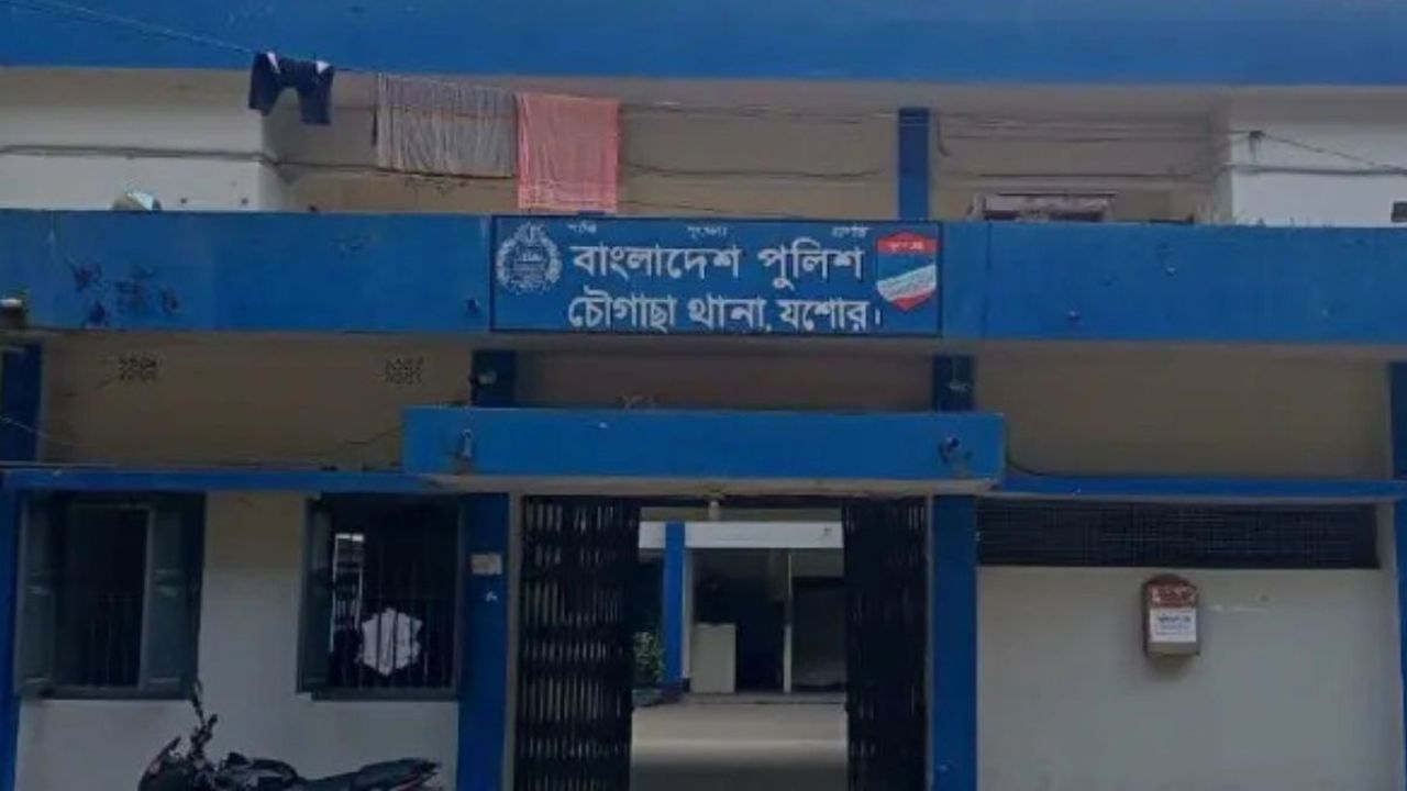 মোটরসাইকেল দুর্ঘটনায় প্রেমিক-প্রেমিকার মৃত্যু