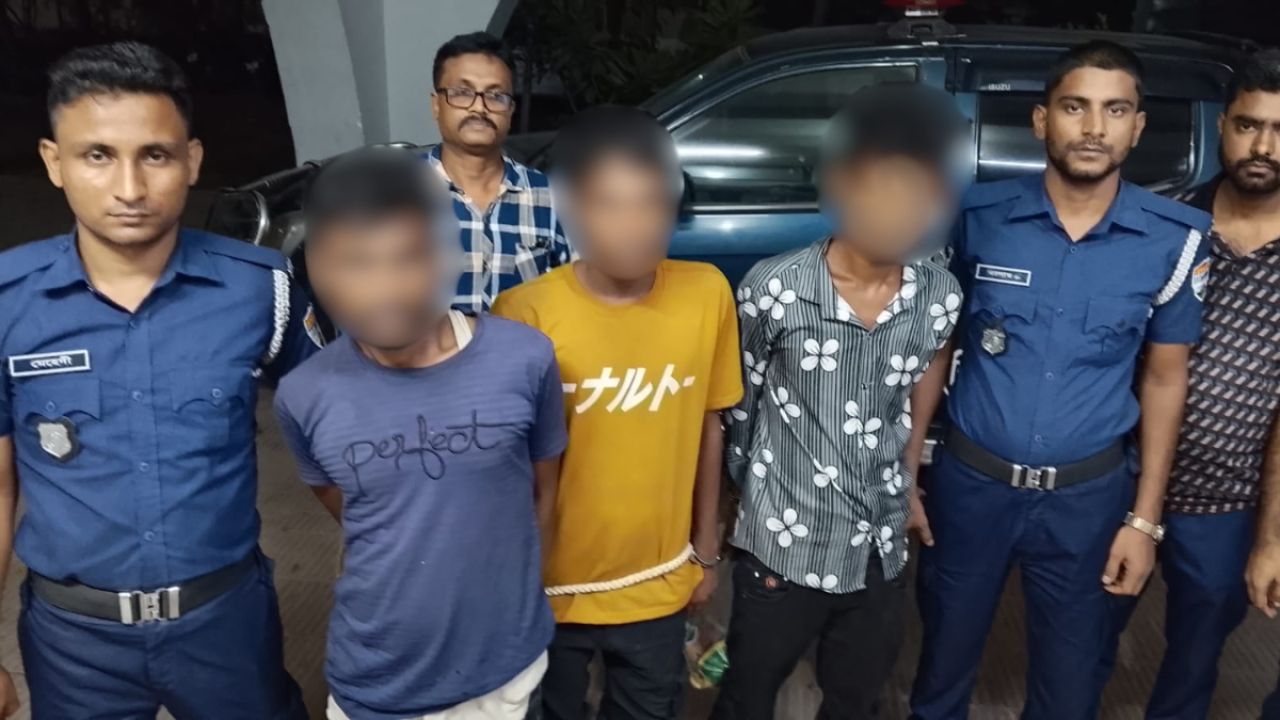 রেলওয়ে পুলিশ ফাঁড়িতে সশস্ত্র হামলা: গ্রেপ্তার ৫
