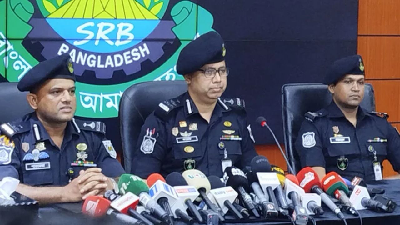 যুব উন্নয়নের প্রশ্নফাঁস: চক্রে ৫ সরকারি কর্মী