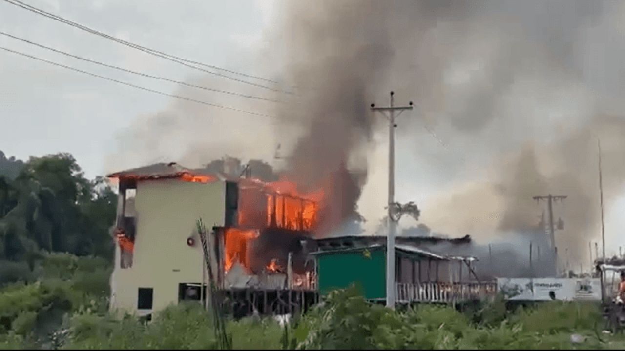 কক্সবাজারের রিসোর্টে ভয়াবহ আগুন, প্রাণ গেল ৫ জনের
