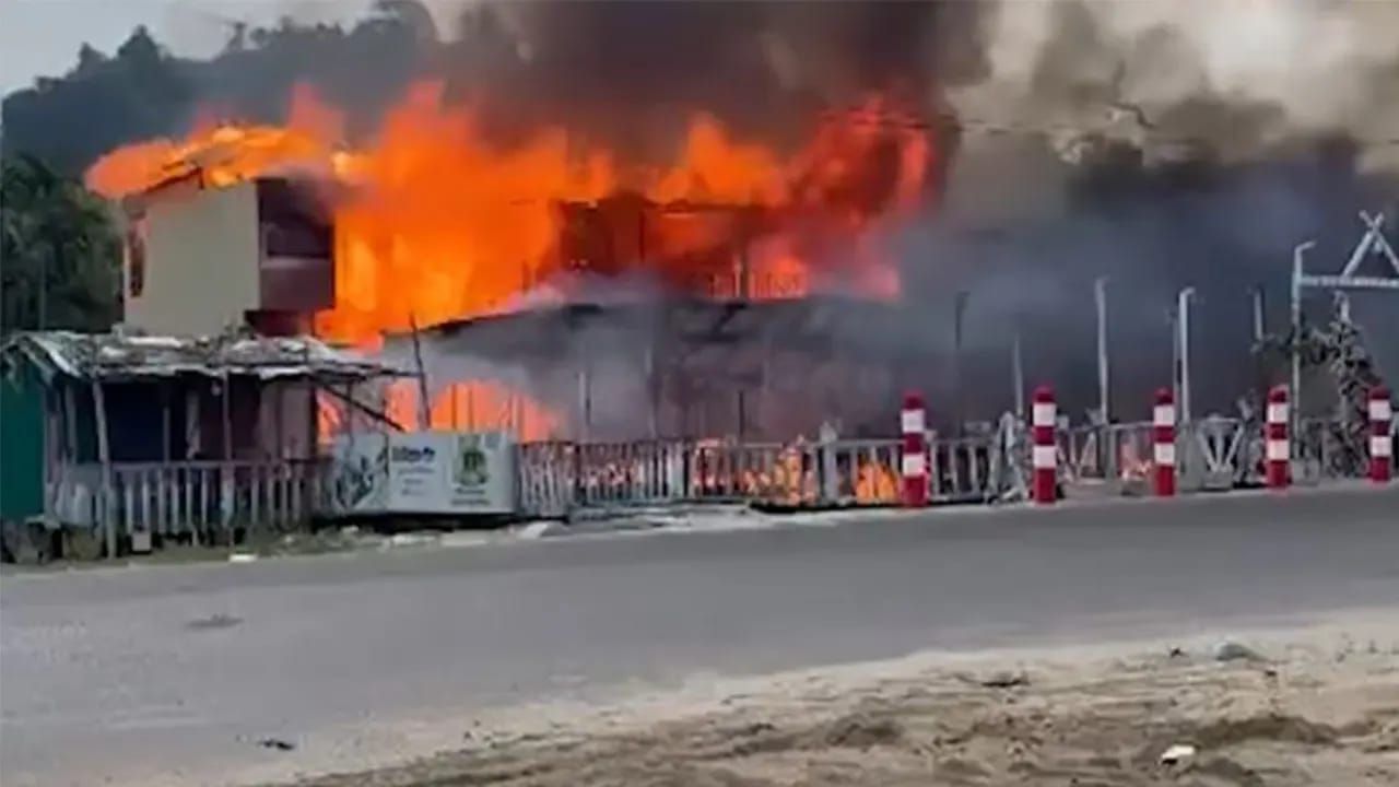 কক্সবাজারে রিসোর্টে ভয়াবহ আগুন, নিহত বেড়ে ১০