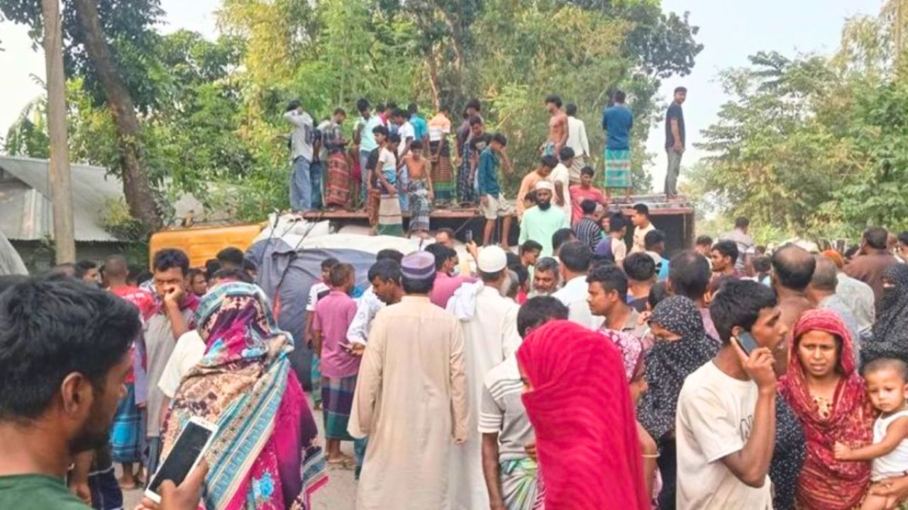 কুড়িগ্রামে ট্রাকের ধাক্কায় অটোরিকশার ৫ যাত্রী নিহত