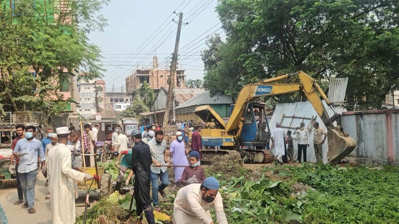 শেরপুরের নোংরা ডোবা রূপ নিচ্ছে লেকে