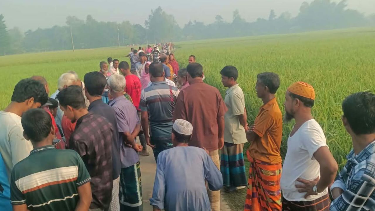 মিঠাপুকুরে ধানক্ষেতের পাশে পড়ে ছিল স্কুলছাত্রের লাশ