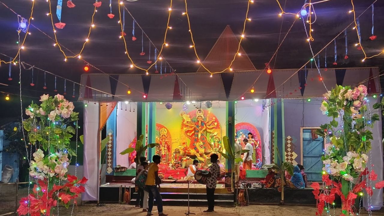  সবুজ চায়ের রাজ্যে পাহাড়জুড়ে শারদীয় আনন্দ