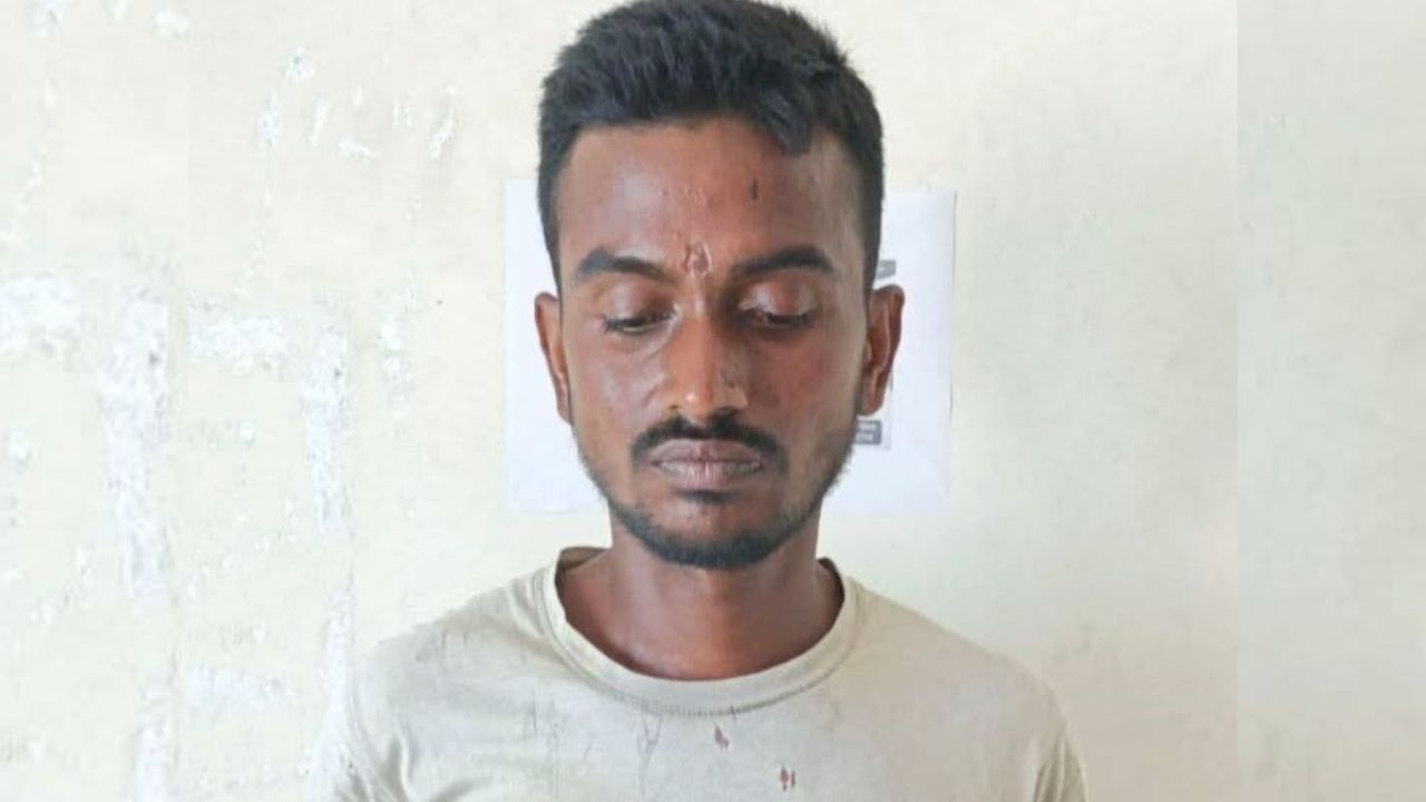 নেশার টাকা না পেয়ে মাকে জবাই করে হত্যা