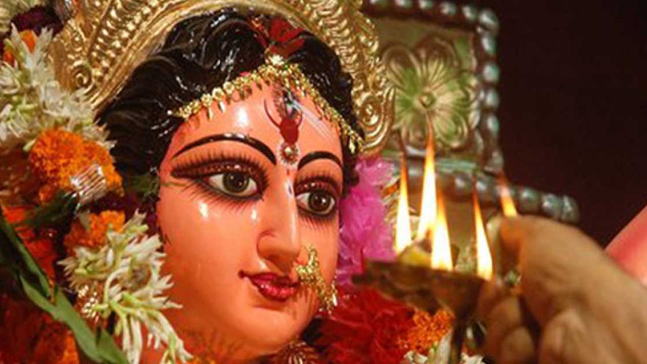 দুর্গোৎসবের ক্রম-বিবর্তন এবং অন্তর্নিহিত বার্তা