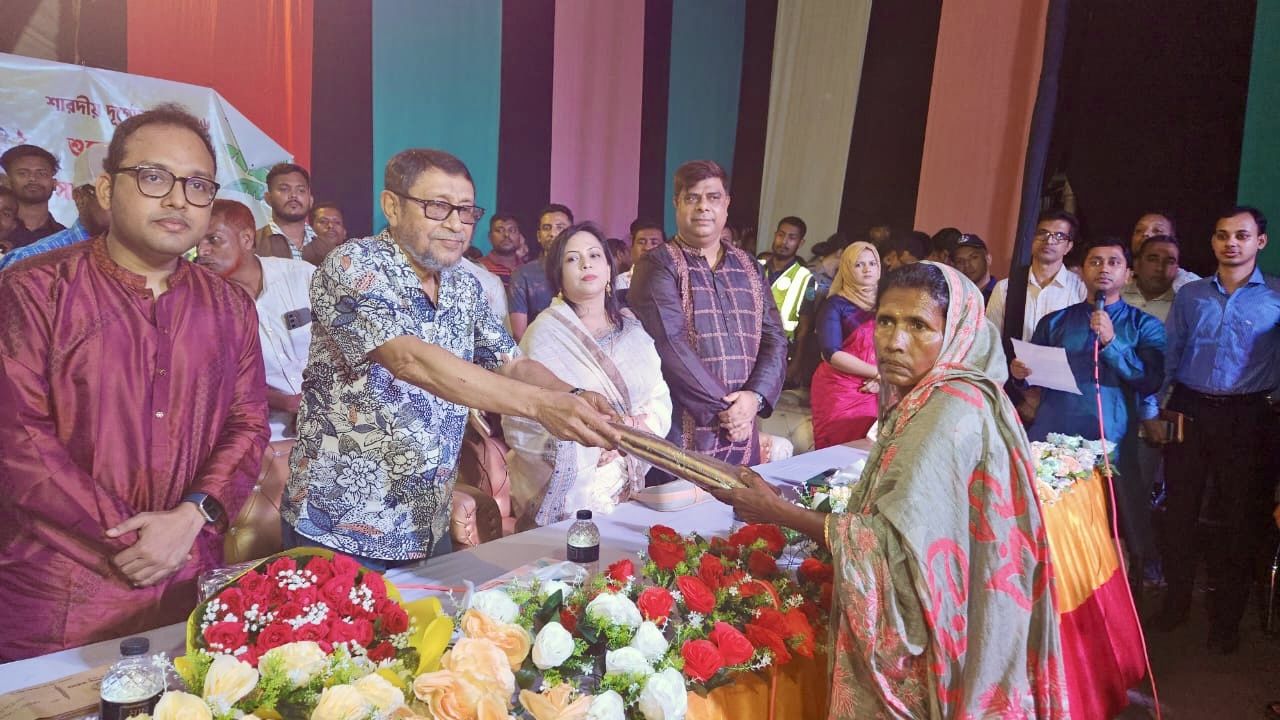 দুর্নীতি ও প্রশাসনিক দীর্ঘসূত্রিতা বরদাস্ত নয় : স্বাস্থ্যমন্ত্রী