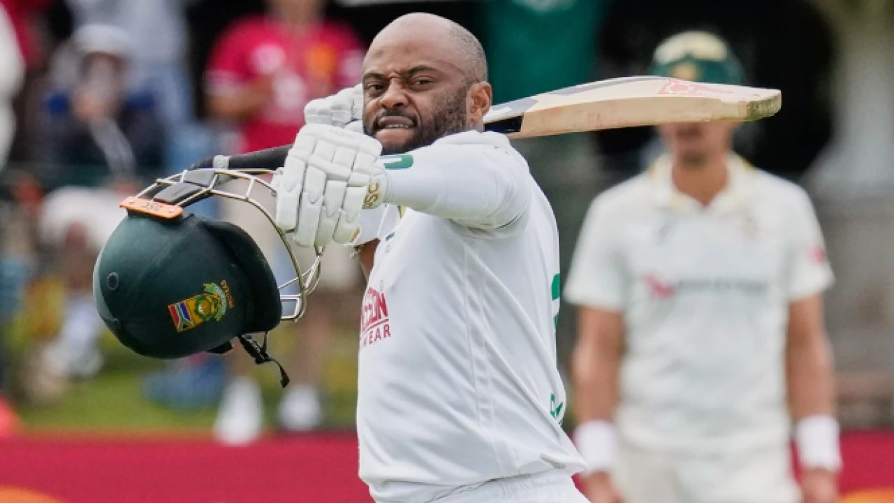 রেকর্ড গড়া ইনিংসে অস্ট্রেলিয়াকে কাঁপালেন বাভুমা