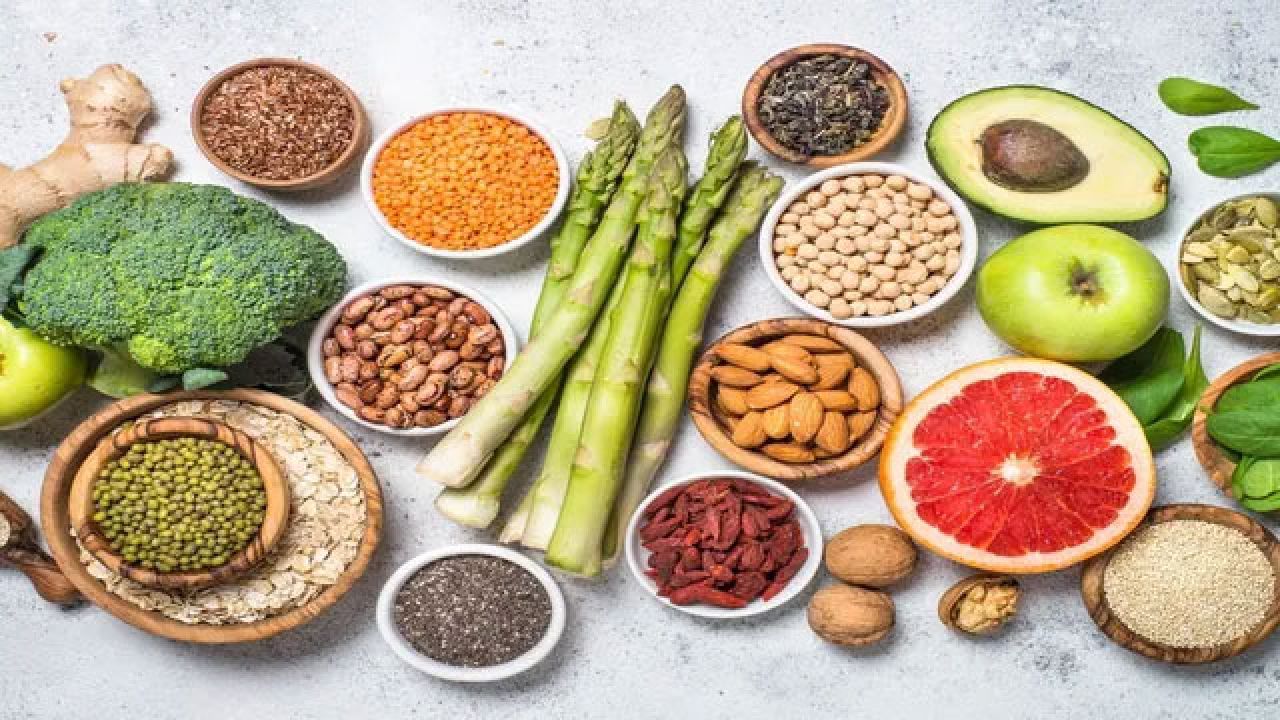 সুপারফুড নিয়ে প্রচলিত ধারণা কতটা বৈজ্ঞানিক?