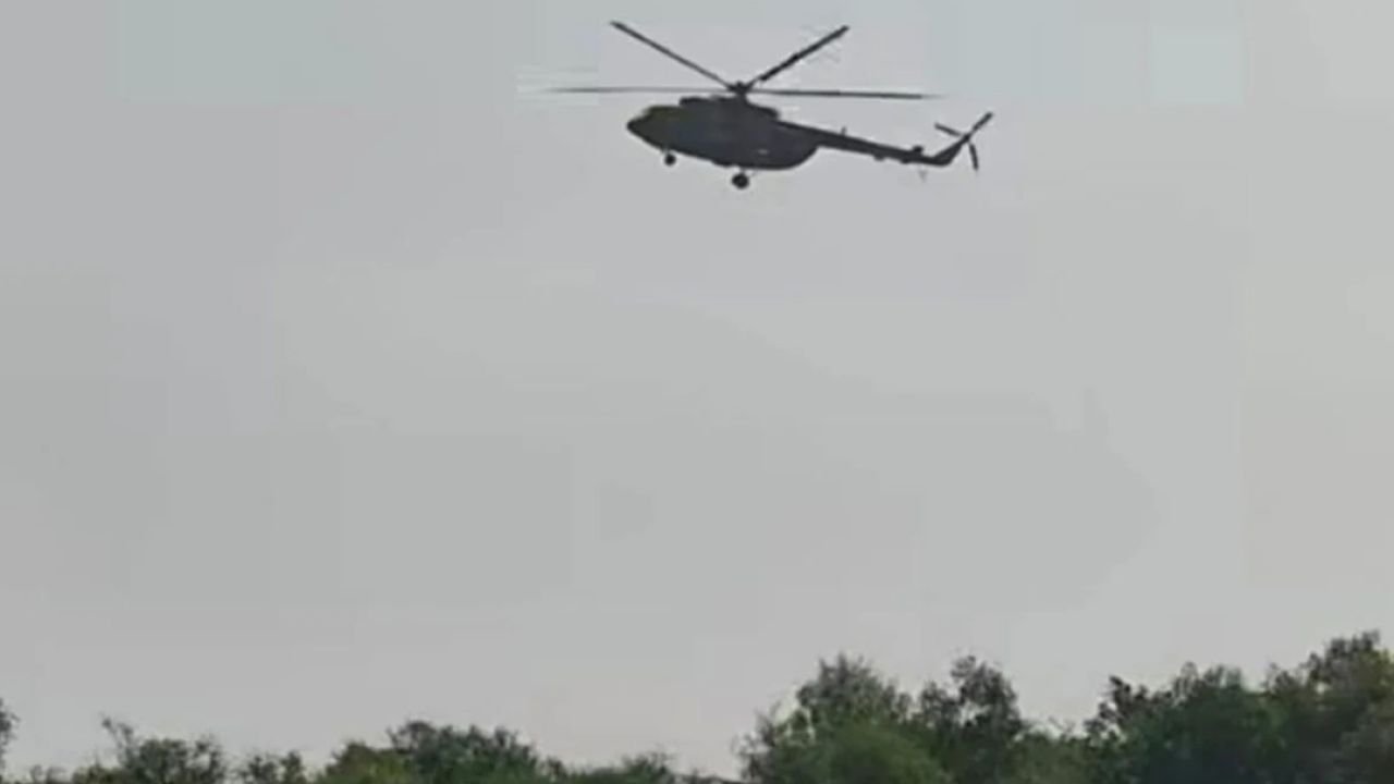 হেলিকপ্টারে সুন্দরবন পরিদর্শন করলেন প্রধানমন্ত্রী