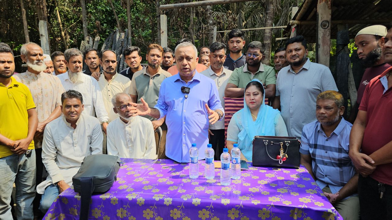 বহিষ্কৃতরা বিএনপির নাম ভাঙিয়ে চাঁদাবাজি করছে : আকবর