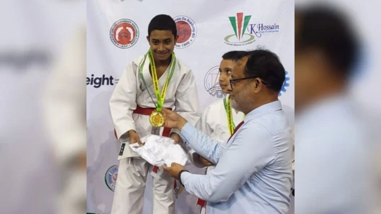 প্রথমবারের মতো জাতীয় কারাতে আসরে জামালপুরের দুই স্বর্ণপদক