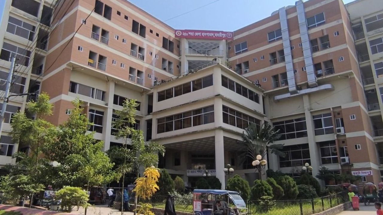 ৯ কোটি টাকার ই-টেন্ডার হ্যাক, পদক্ষেপ না নিয়েই সিভিল সার্জন ছুটিতে