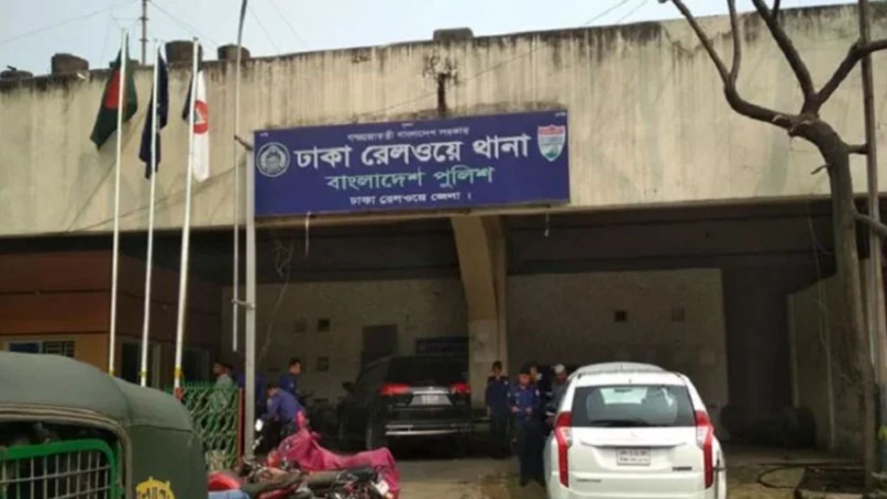 মাওয়ায় সুন্দরবন এক্সপ্রেস থেকে পড়ে অজ্ঞাতনামা নারীর মৃত্যু