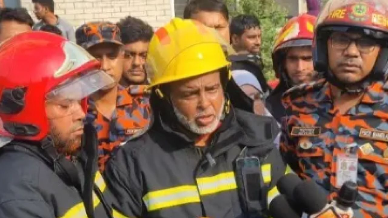 মৃত্যুকূপের মতো ভবনে রঙের কাজ করার সময় দুর্ঘটনা
