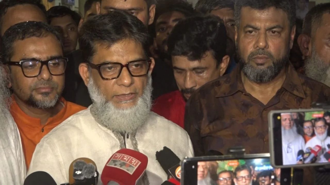 রেলের টিকিট নিয়ে অভিযোগ পেলেই ব্যবস্থা : প্রতিমন্ত্রী হাবিব