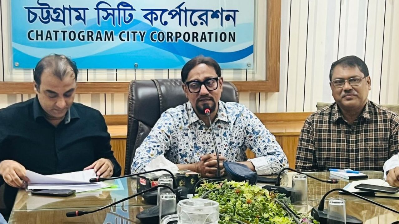 ১০ লাখ গাছ রোপণে চসিক প্রশাসকের কড়া নির্দেশনা