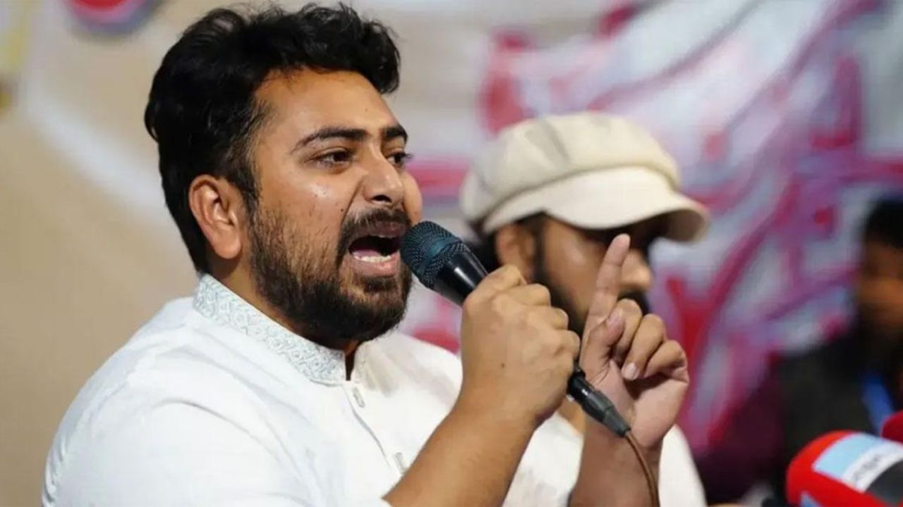 সরকার ধীরে ধীরে আওয়ামী লীগের মতো স্বৈরাচারী হয়ে উঠছে : নাহিদ ইসলাম