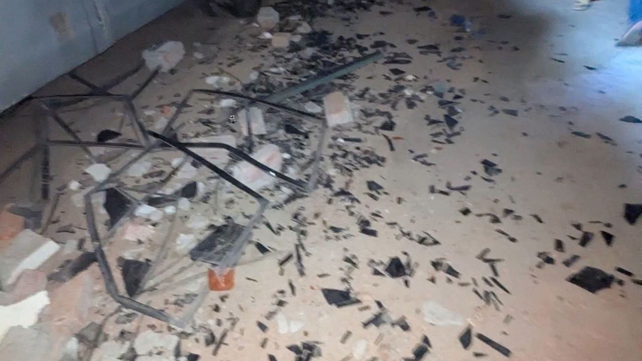 ত্রিশালে বাসের ধাক্কায় নিরাপত্তাকর্মী নিহত, আহত ৬