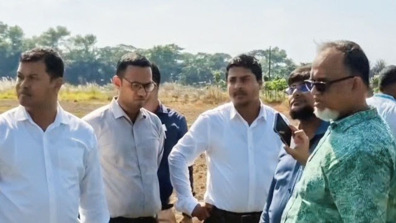 চাঁদপুরে ইপিজেড ও সৌরবিদ্যুৎ প্রকল্পের স্থান পরিদর্শনে বেপজা