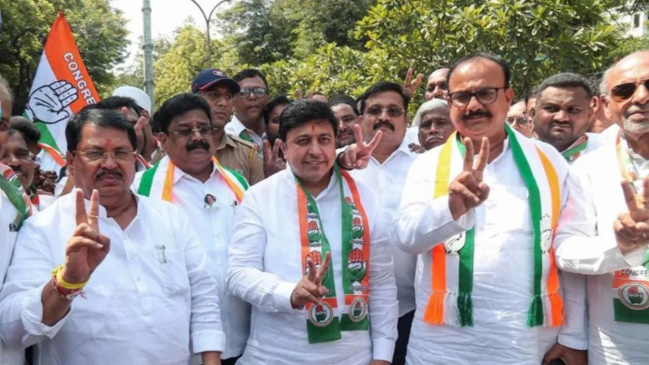 আরএসএসের সদর দপ্তরের শহর নাগপুরে জয় কংগ্রেসের! 