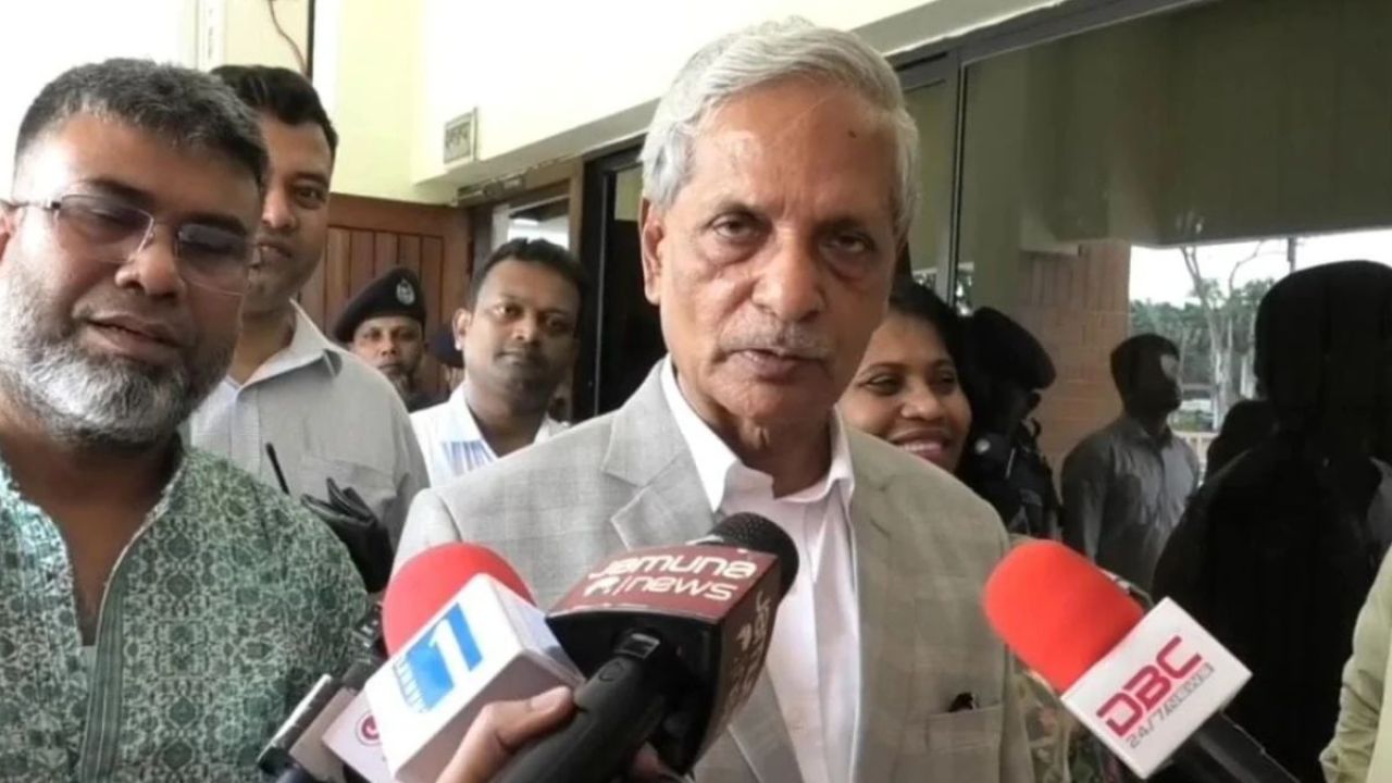 ১১ দলীয় ঐক্যজোটের কর্মসূচিকে ‘গাড়িমার্চ’ বললেন সংস্কৃতিমন্ত্রী